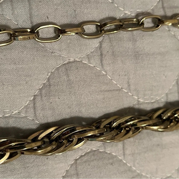 VINTAGE~CHAIN BELT~GOLD~NICE - Picture 3 of 6